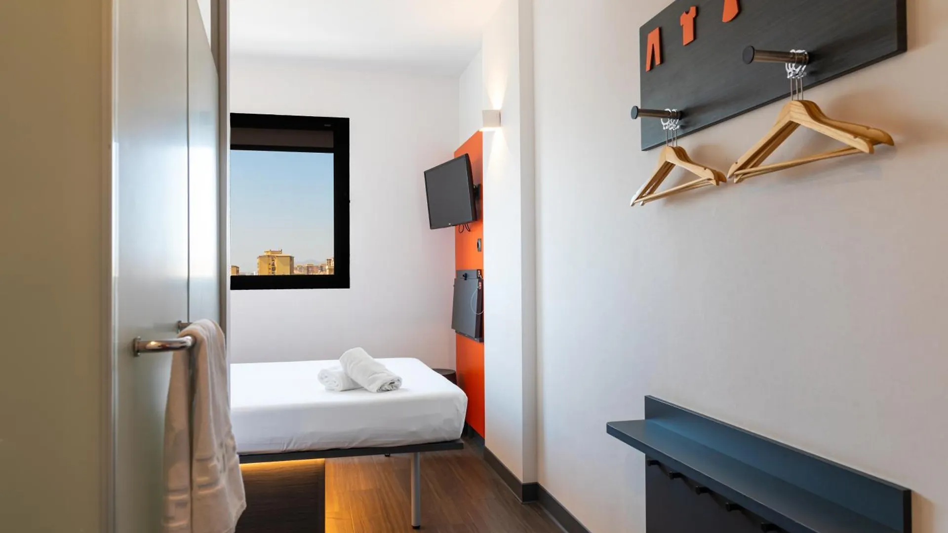 Easyhotel Malaga City Centre Pensionat