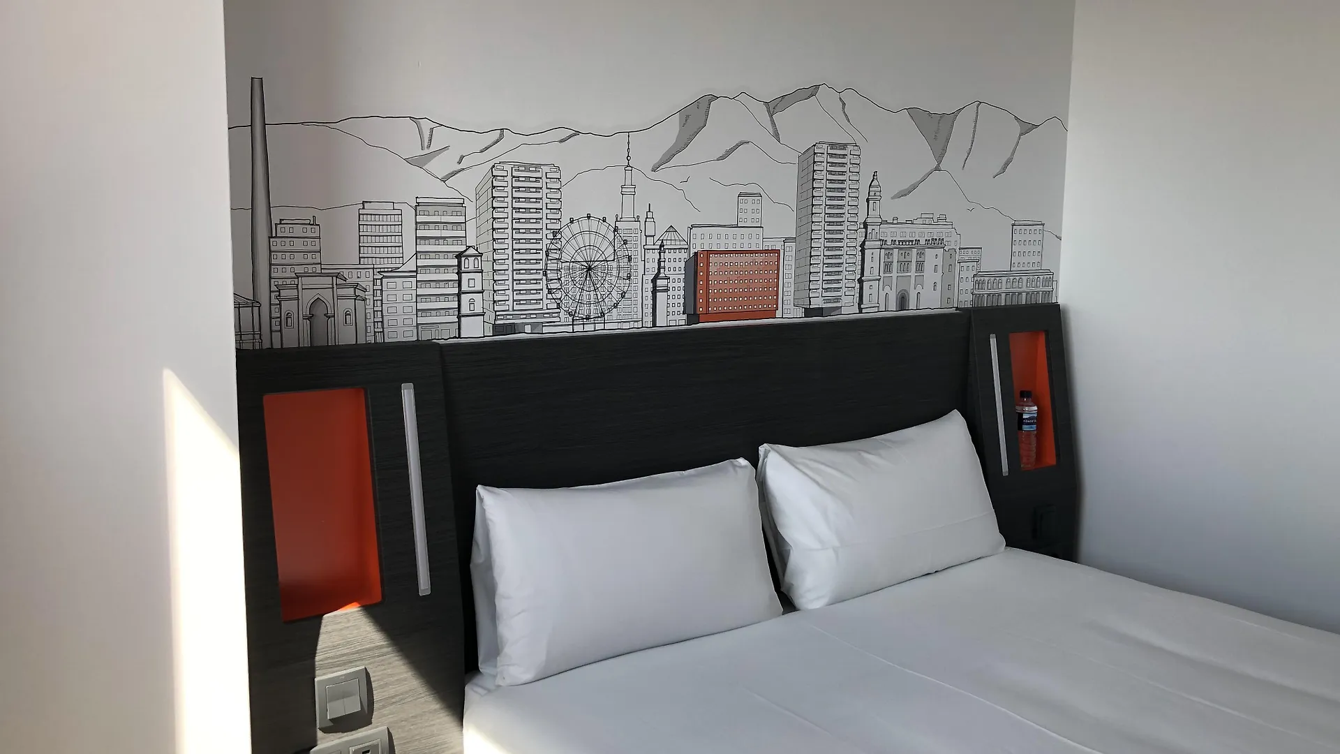 Easyhotel Malaga City Centre Guest house